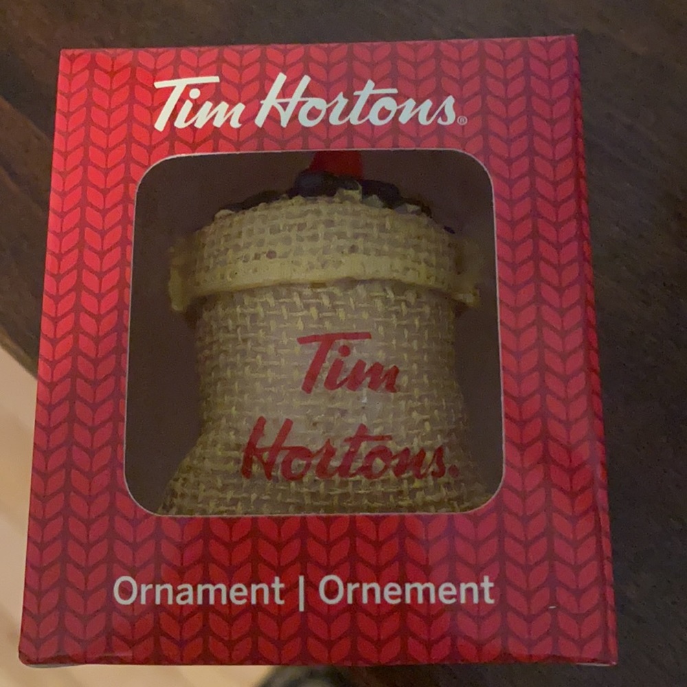 Vintage Tim Hortons Christmas ornament - Picture 2 of 2